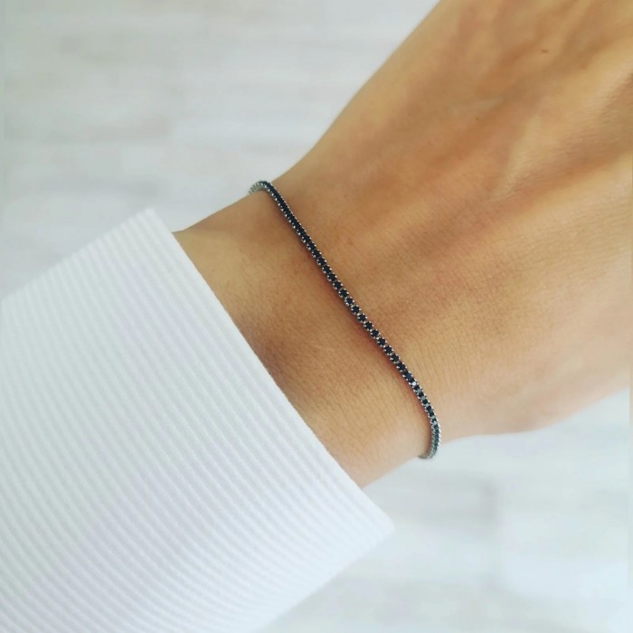 Bratara Tennis din Argint 925 placată cu Rodiu și Pietre Cubic Zirconia Negre, 1.5mm Bratara Tennis din Argint 925 placată cu Rodiu și Pietre Cubic Zirconia Negre, 1.5mm
