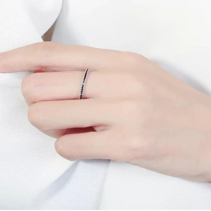 Inel Eternity din Argint 925 Placat cu Rodiu și Pietre Cubic Zirconia Negre